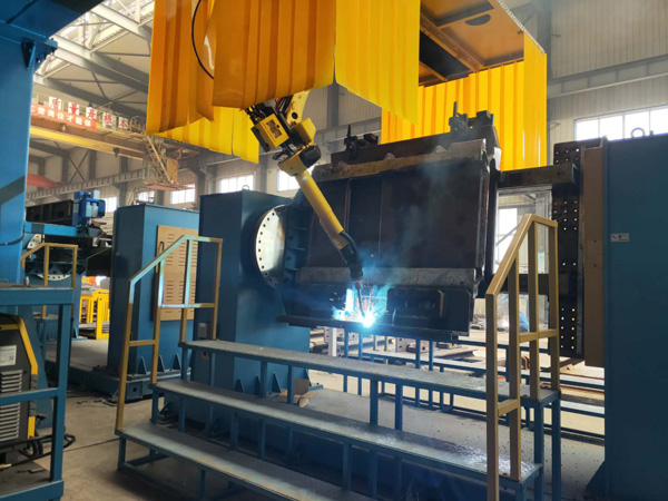 中部槽齒軌座、立板、彎板焊接機(jī)器人工作站