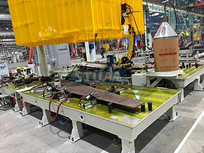 斗桿側(cè)板機器人焊接站